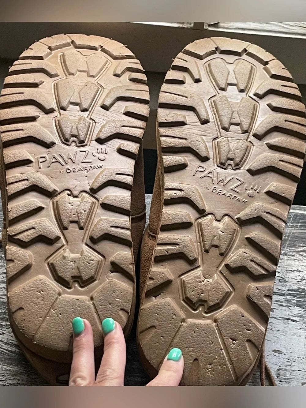 BearPaw Tan Suede Fleece-Lined Chukka Boots